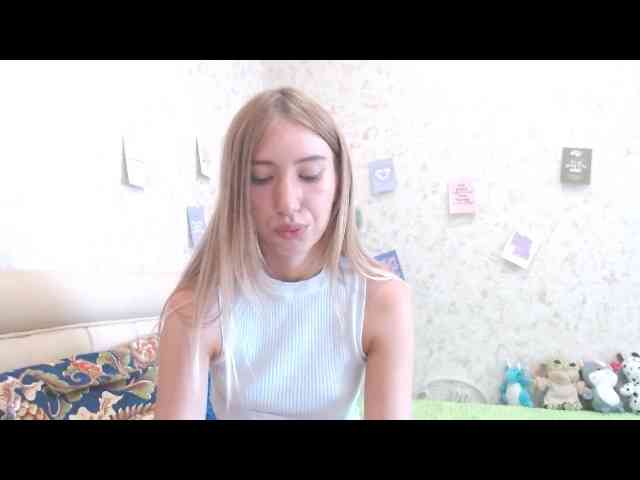 VanillaBlonde webcam