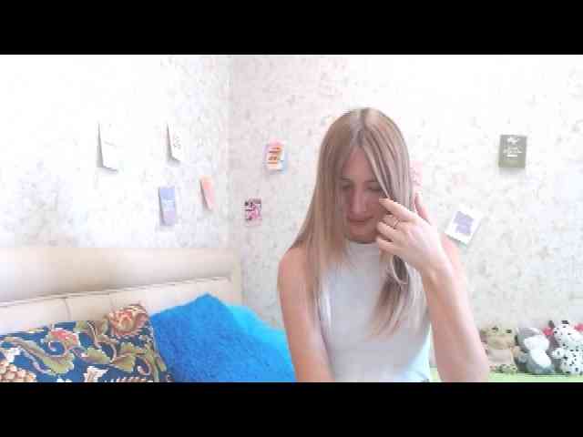 VanillaBlonde webcam
