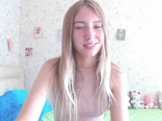 VanillaBlonde webcam