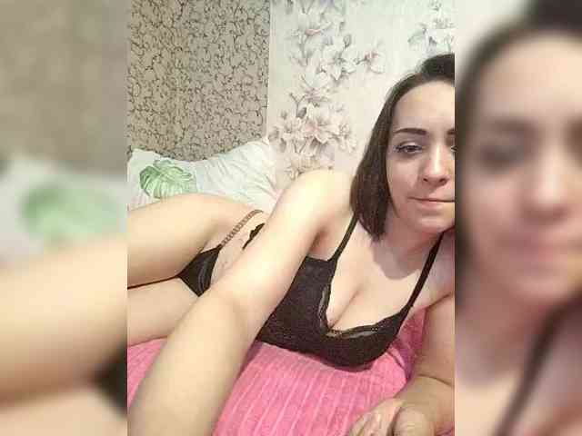 E1eanorEustacia webcam