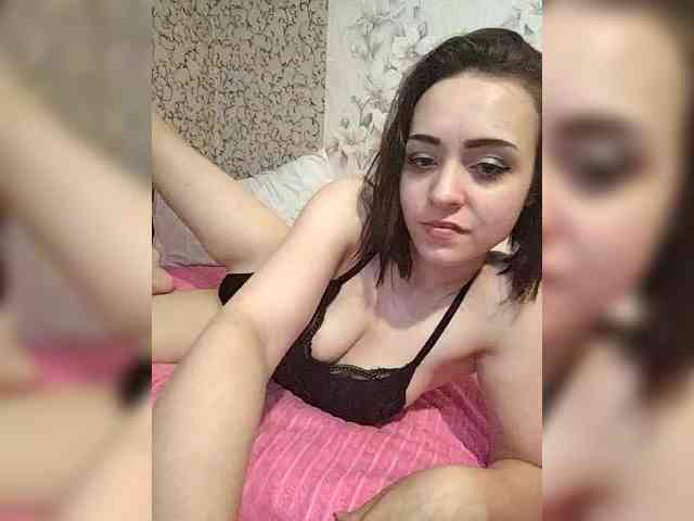 E1eanorEustacia webcam