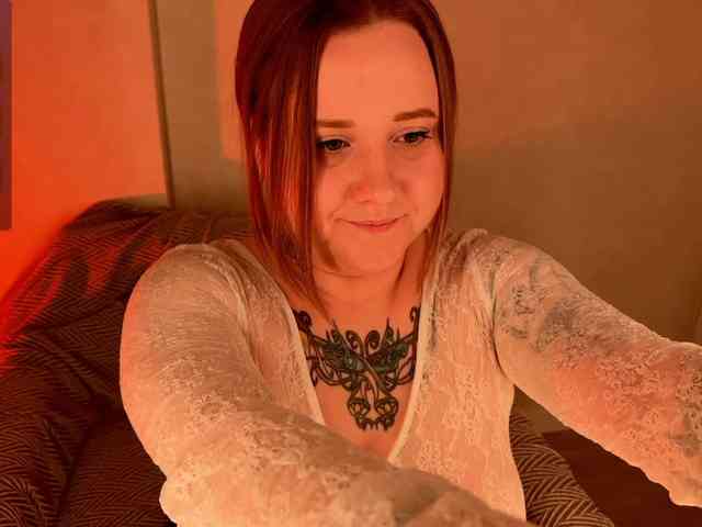 NaomiRey webcam