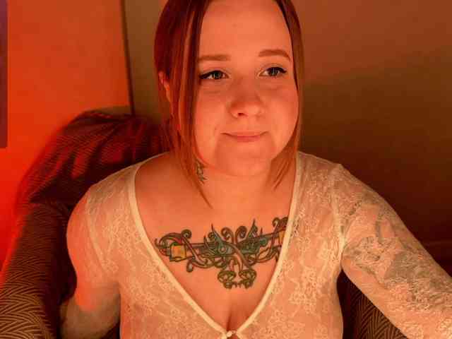 NaomiRey webcam