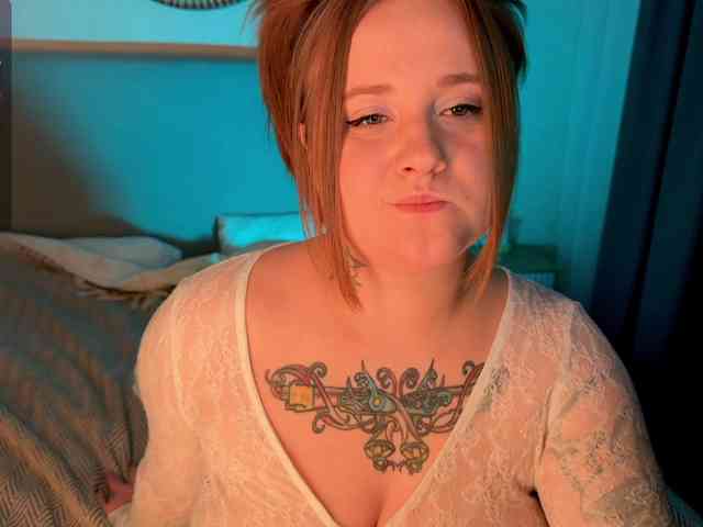 NaomiRey webcam