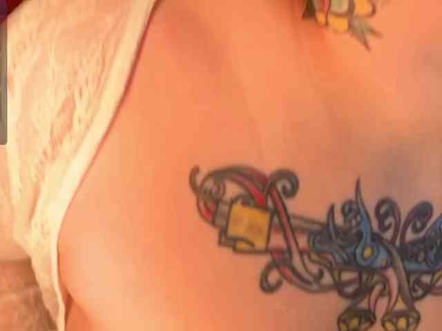 NaomiRey webcam