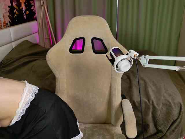 EricaMoon webcam