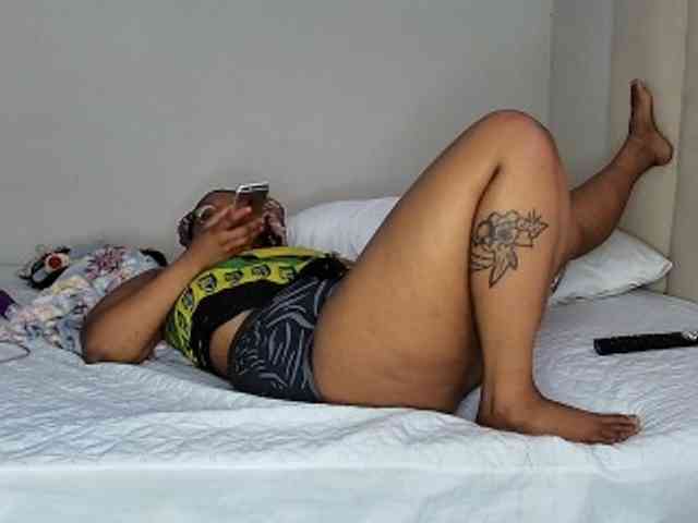 Sweetheartcocomwllow webcam