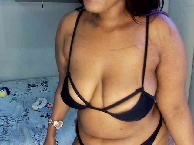 Sweetheartcocomwllow webcam