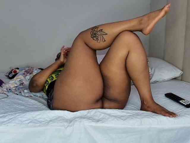 Sweetheartcocomwllow webcam