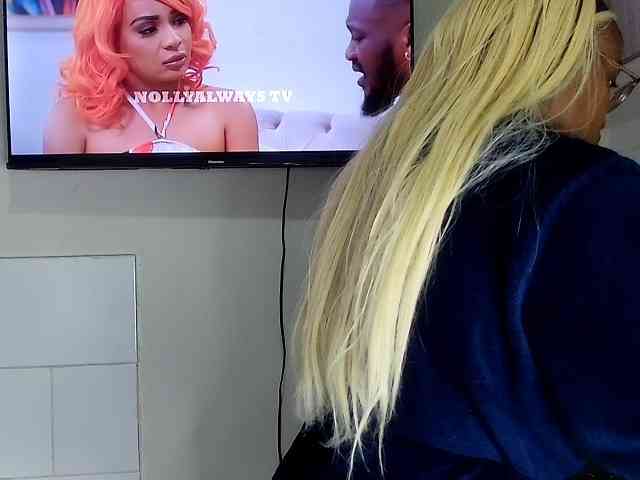 Sweetheartcocomwllow webcam