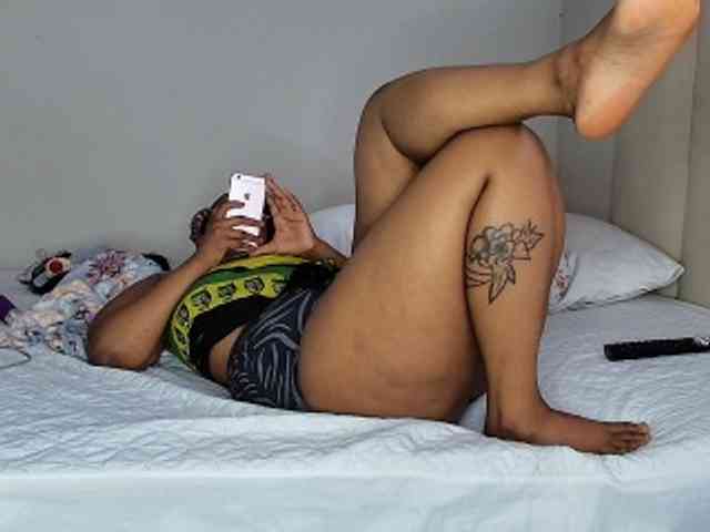 Sweetheartcocomwllow webcam