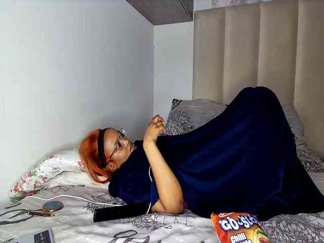 Sweetheartcocomwllow webcam
