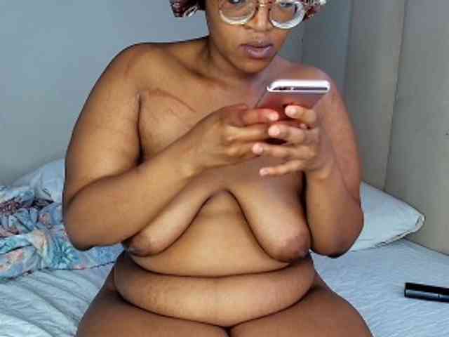 Sweetheartcocomwllow webcam