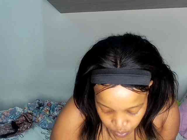 Sweetheartcocomwllow webcam