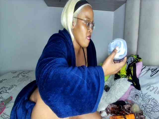 Sweetheartcocomwllow webcam