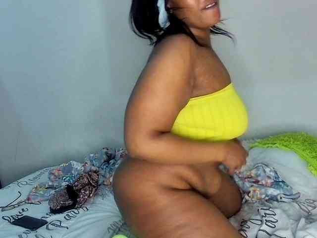 Sweetheartcocomwllow webcam