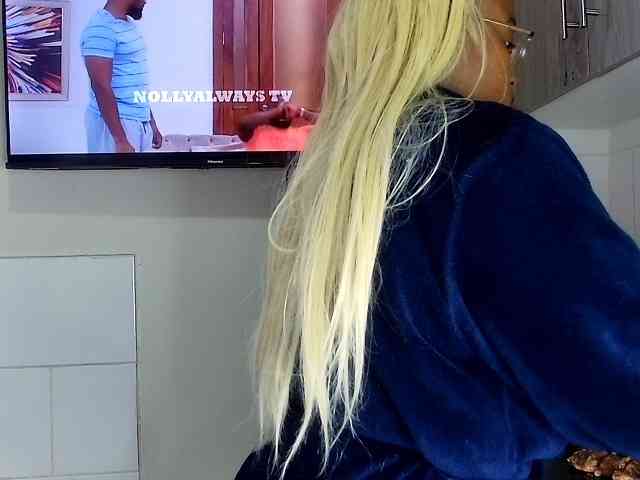 Sweetheartcocomwllow webcam