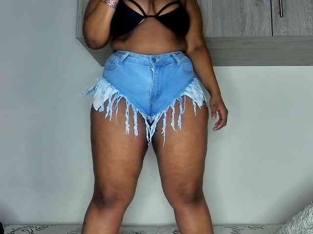 Sweetheartcocomwllow webcam