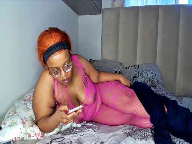 Sweetheartcocomwllow webcam