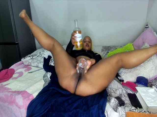 Sweetheartcocomwllow webcam