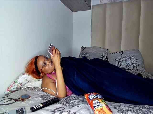 Sweetheartcocomwllow webcam
