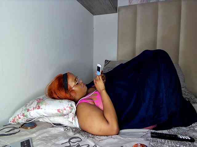 Sweetheartcocomwllow webcam
