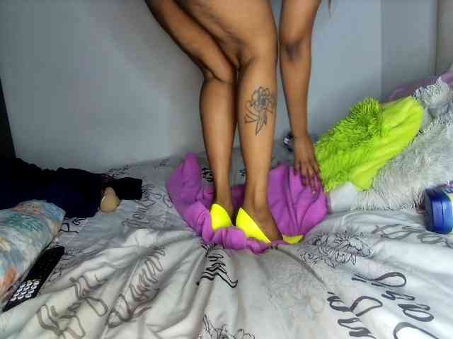 Sweetheartcocomwllow webcam
