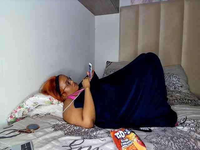 Sweetheartcocomwllow webcam