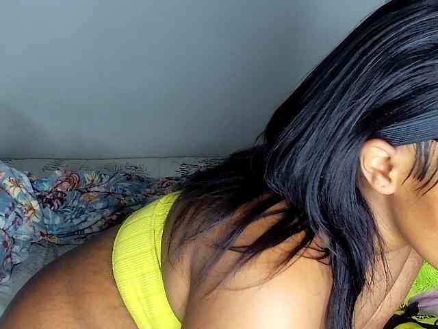 Sweetheartcocomwllow webcam