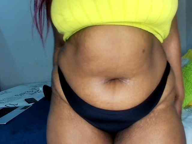 Sweetheartcocomwllow webcam