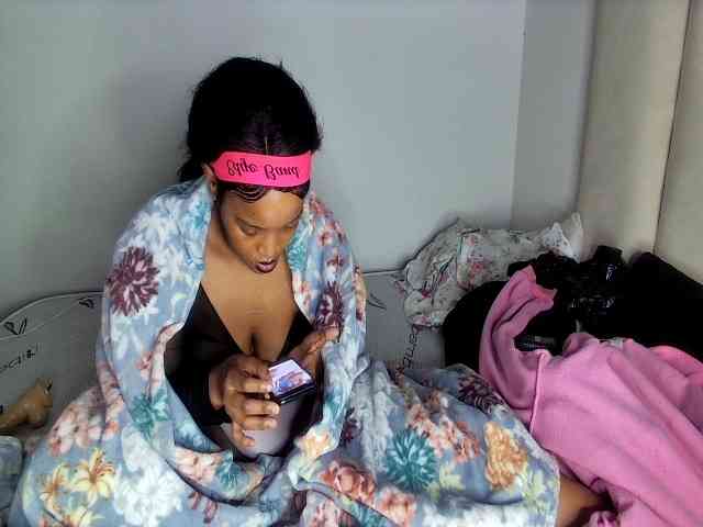 Sweetheartcocomwllow webcam