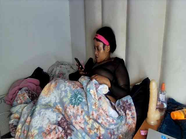 Sweetheartcocomwllow webcam