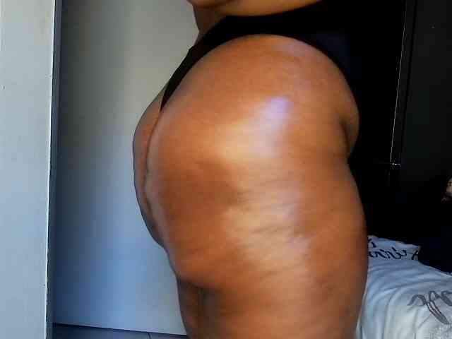 Sweetheartcocomwllow webcam