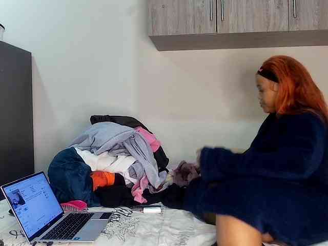 Sweetheartcocomwllow webcam