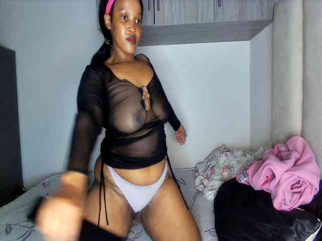 Sweetheartcocomwllow webcam
