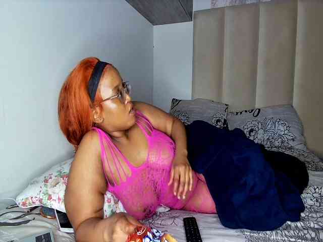Sweetheartcocomwllow webcam