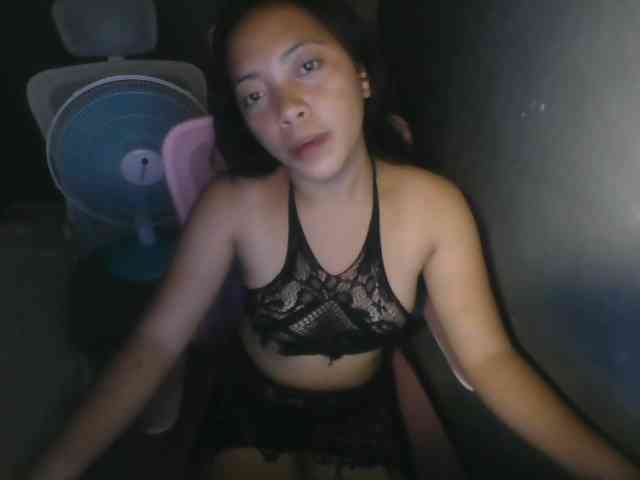 hornygirl25 webcam