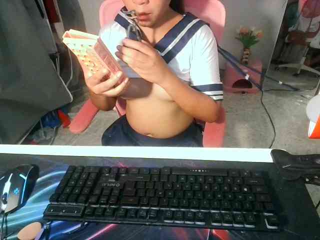 hornygirl25 webcam