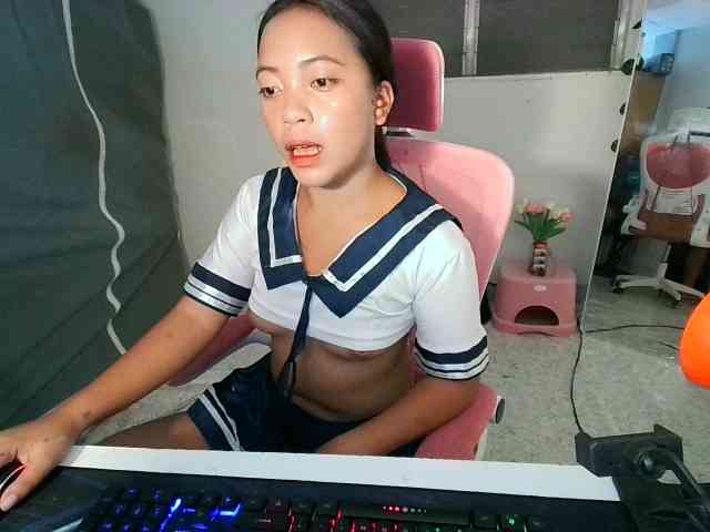 hornygirl25 webcam