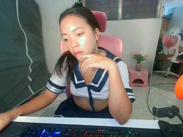 hornygirl25 webcam