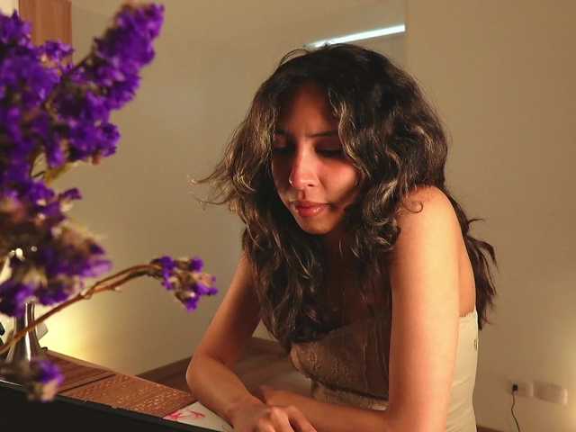 lordeborah1 Live Cam and Statistics on UnifiedCams