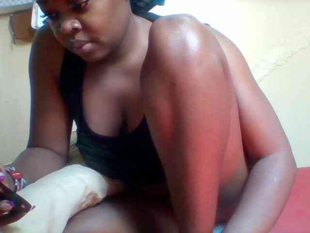 Pritlovergirl29 webcam