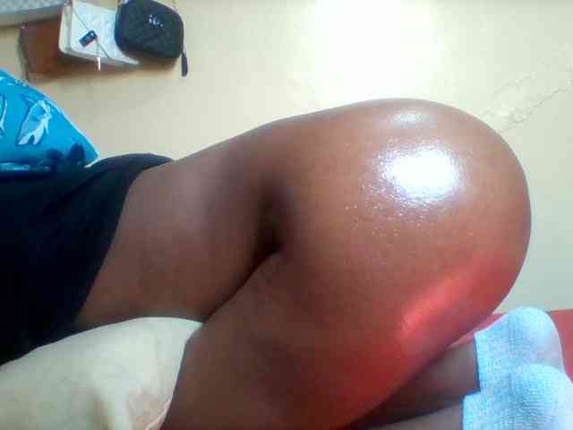 Pritlovergirl29 webcam
