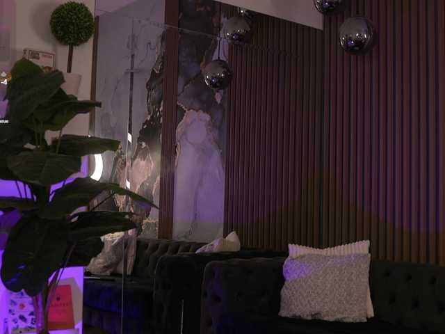 SportymilfX's BongaCams show and profile