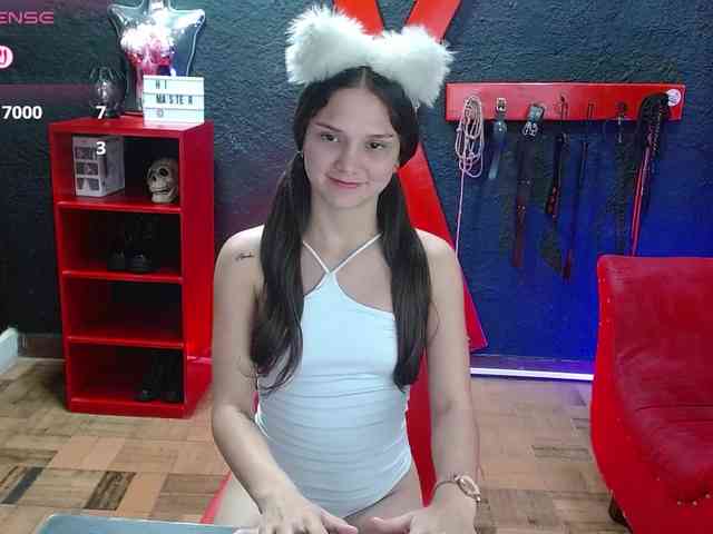 b4byMara webcam