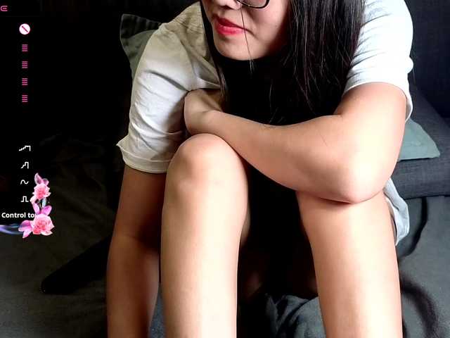 AliceNguyen's BongaCams show and profile