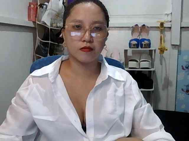 MrsWett webcam