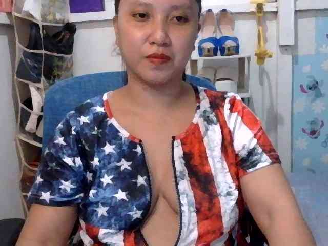 MrsWett webcam