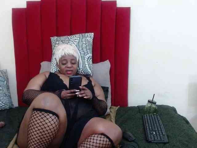BustyBoobs webcam