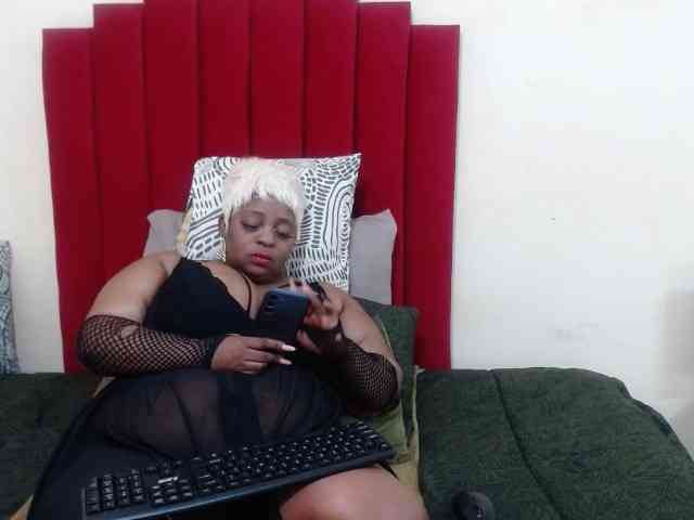 BustyBoobs webcam